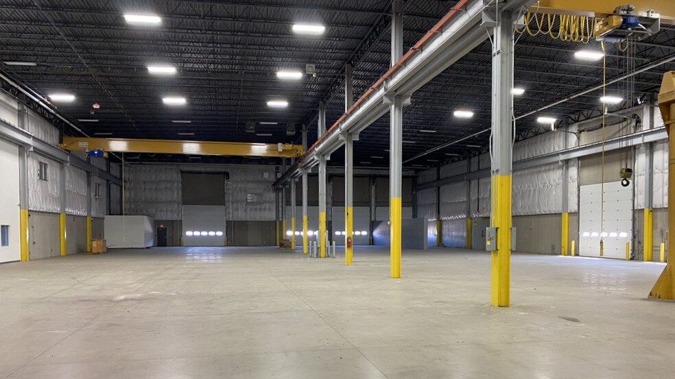 More Photos Of 2503 S Main St, Mansfield Warehouse For Sale