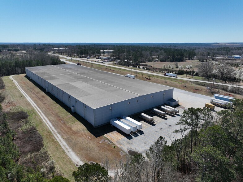 More Photos Of 1401 Highway 246 S, Greenwood Distribution For Lease