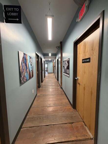 More Photos Of 3922 W Market St, Greensboro Medical For Sale