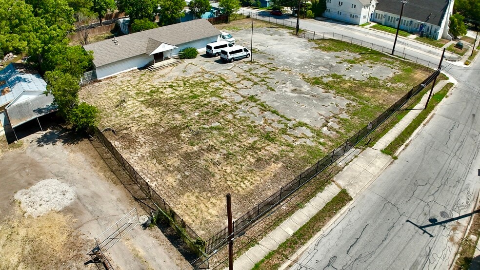 More Photos Of 507 E Mayfield Blvd, San Antonio Religious Facility For Sale