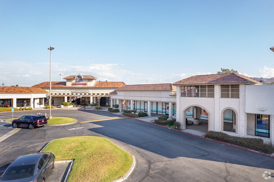 More Photos Of 17009 Valley Blvd, Fontana Unknown For Lease