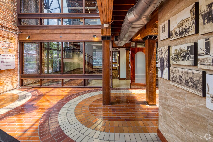 More Photos Of 100 3rd St S, Saint Petersburg Loft Creative Space For Lease