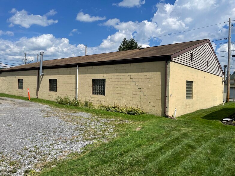 More Photos Of 3027 NYS Route 417, Allegany Township Light Distribution For Sale