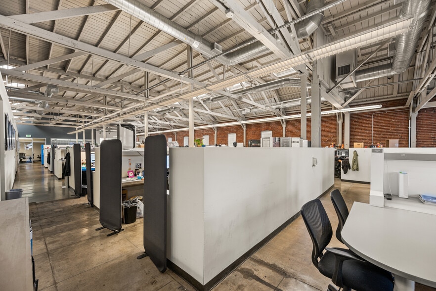 More Photos Of 321 W Chapman Ave, Orange Office For Lease