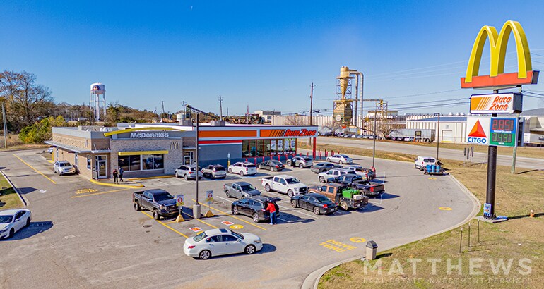 More Photos Of 2716 US Highway 431 S, Abbeville Restaurant For Sale