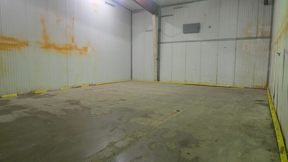 More Photos Of 2200 & 2100 Trophy Dr, McAllen Warehouse For Sale