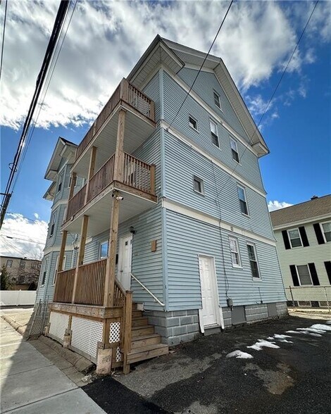 More Photos Of 41 Yale Ave, Providence Apartments For Sale