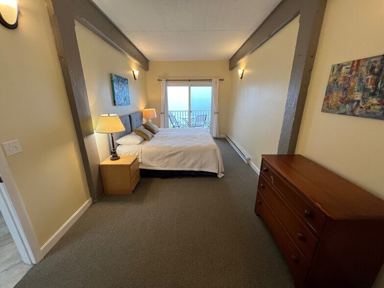 More Photos Of 69 Johnson St, Lubec Hotel For Sale