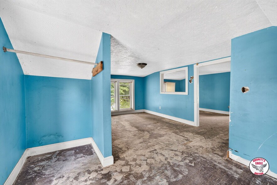 More Photos Of 2969 Moodyville Rd, Byrdstown General Retail For Sale