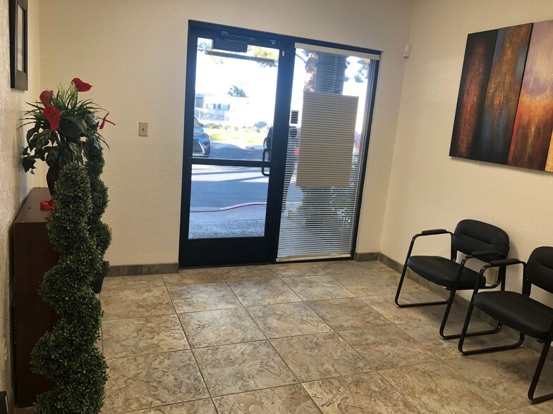 More Photos Of 175 E Reno Ave, Las Vegas Specialty For Lease