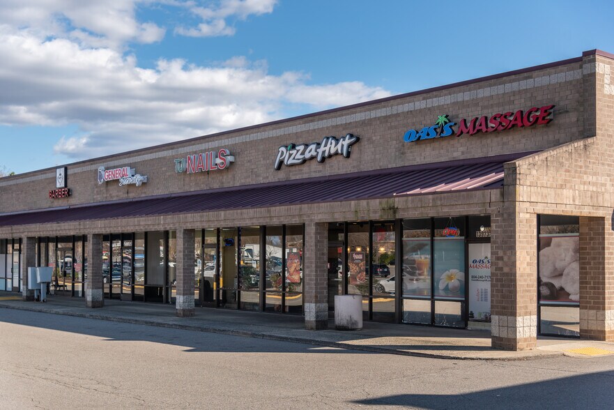More Photos Of 13961-13973 Raised Antler Cir, Midlothian Storefront For Lease