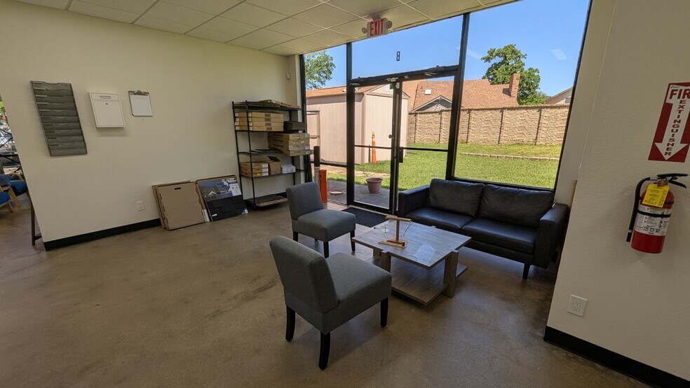 More Photos Of 315 Harwood Rd, Bedford Loft Creative Space For Lease