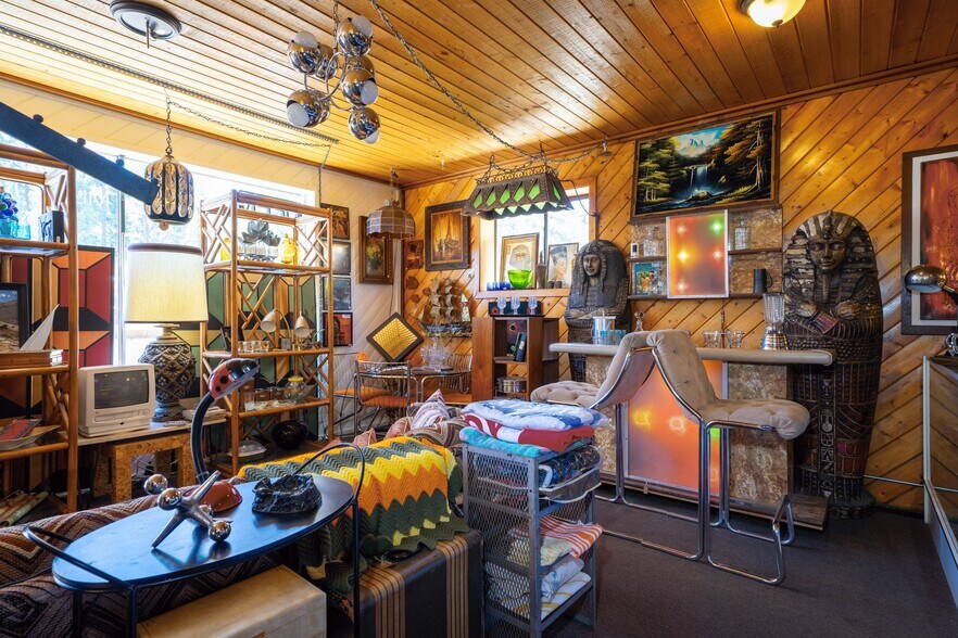 More Photos Of 41248 Big Bear Blvd, Big Bear Lake Storefront Retail Office For Sale