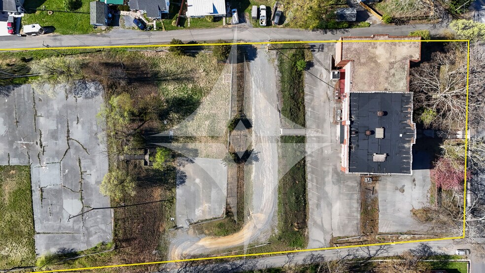 More Photos Of 187 S Green St, Berkeley Springs Land For Sale