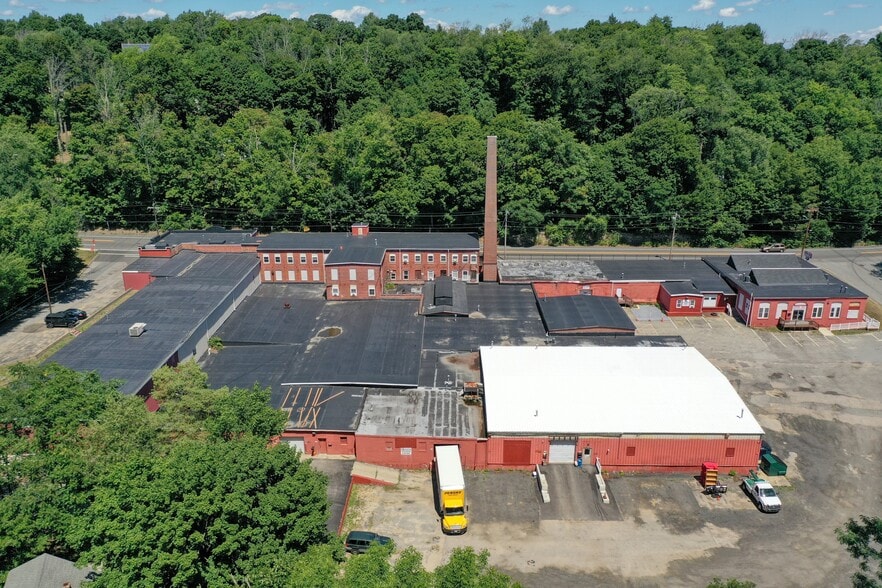 More Photos Of 21-69 S Main St, Leicester Service For Lease