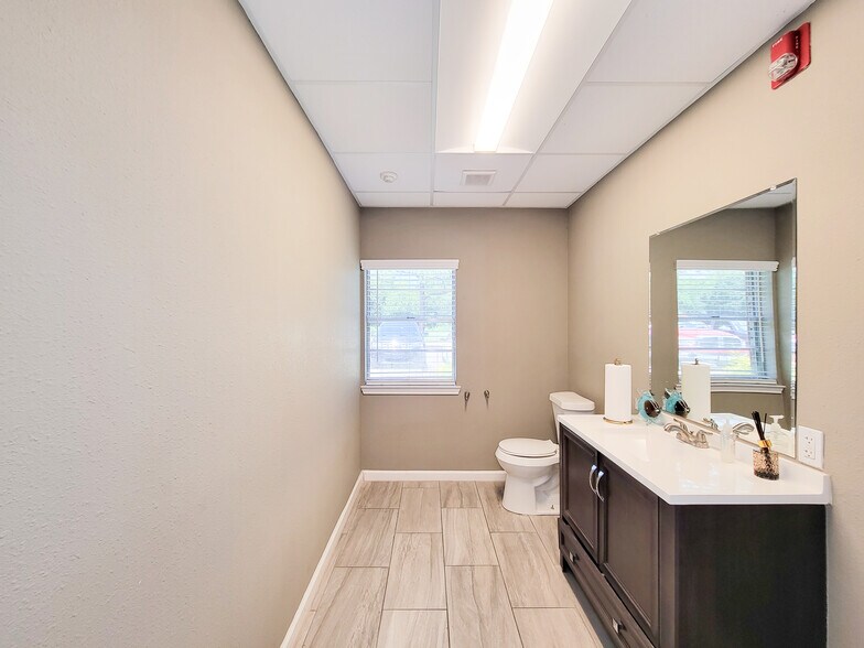 More Photos Of 1501 Poole Ave, Port Arthur Apartments For Sale