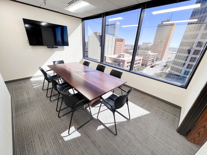 More Photos Of 500 W Illinois Ave, Midland Office For Lease