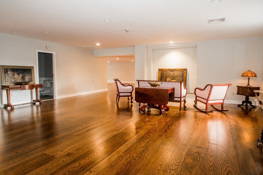 More Photos Of 598 Danbury Rd, Ridgefield Office For Lease