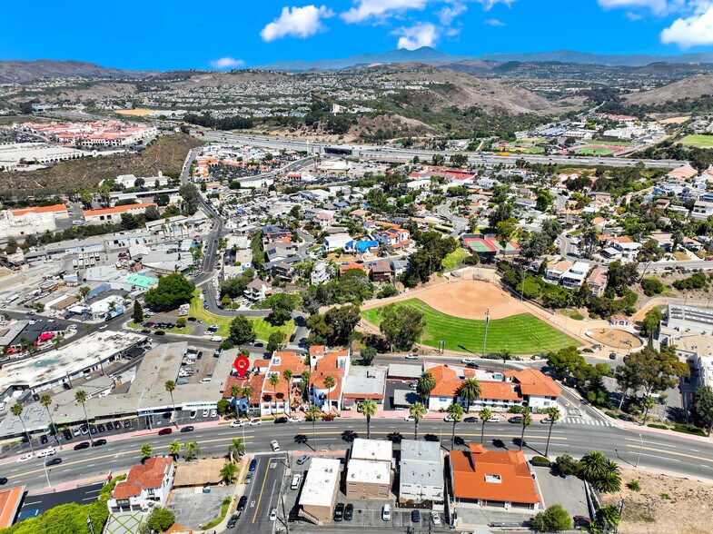 More Photos Of 1403 N El Camino Real, San Clemente Office For Sale