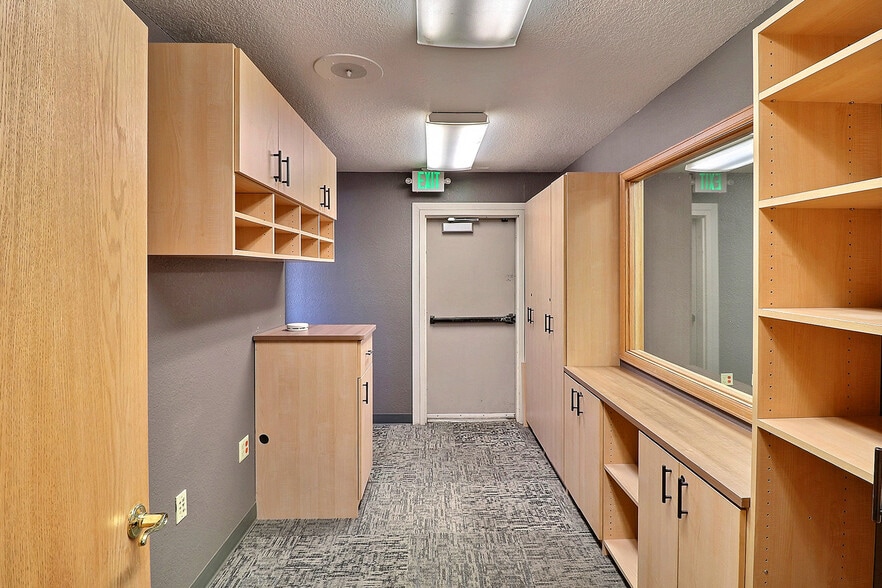 More Photos Of 1616 2nd Ave, Greeley Industrial For Sale