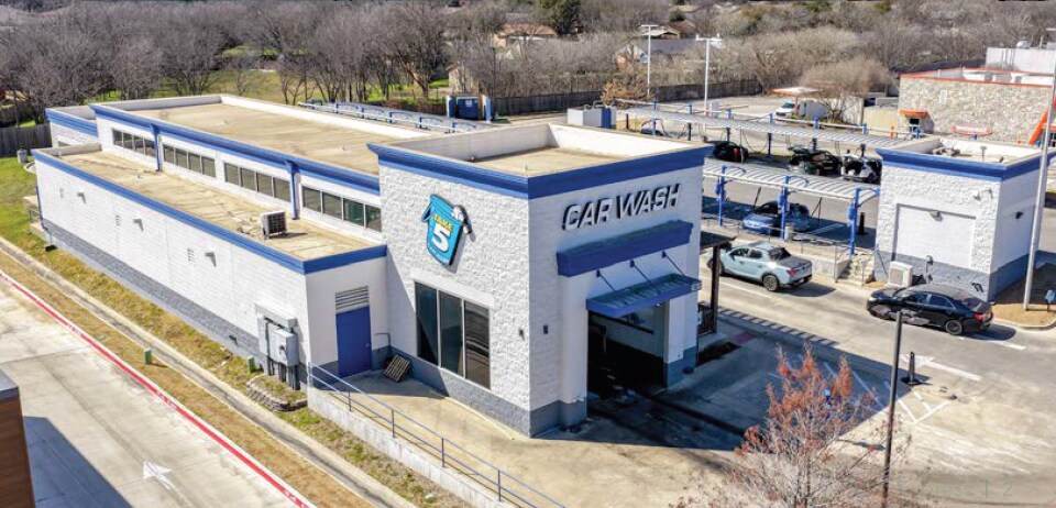 More Photos Of 1017 N Saginaw Blvd, Saginaw Carwash For Sale
