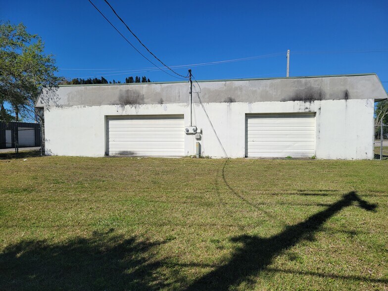 More Photos Of 1020 N Parrott Ave, Okeechobee Freestanding For Lease