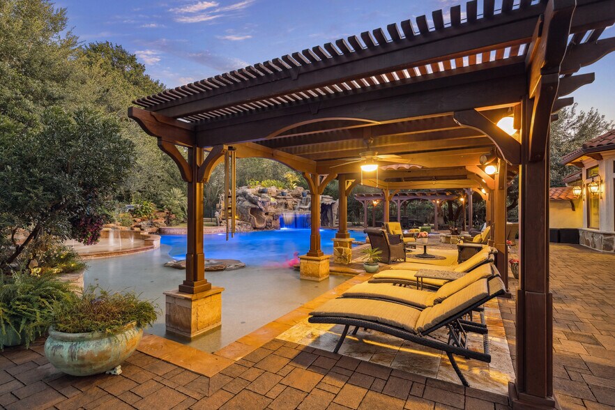 More Photos Of 21538 Mueschke Rd, Tomball Lodge Meeting Hall For Sale