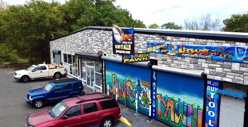 More Photos Of 842 W Main St, New Britain Freestanding For Lease