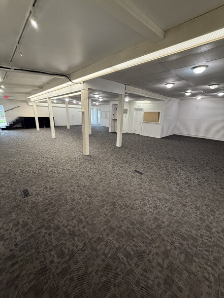 More Photos Of 122 N Court St, Marysville Freestanding For Sale