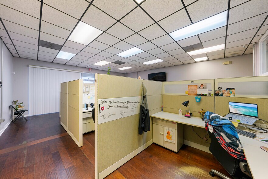 More Photos Of , Miramar Beach General Retail For Sale