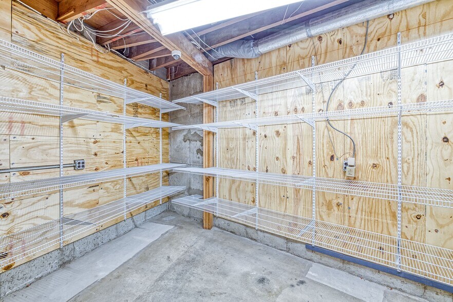 More Photos Of 135 Haven Ave, Port Washington Office For Lease