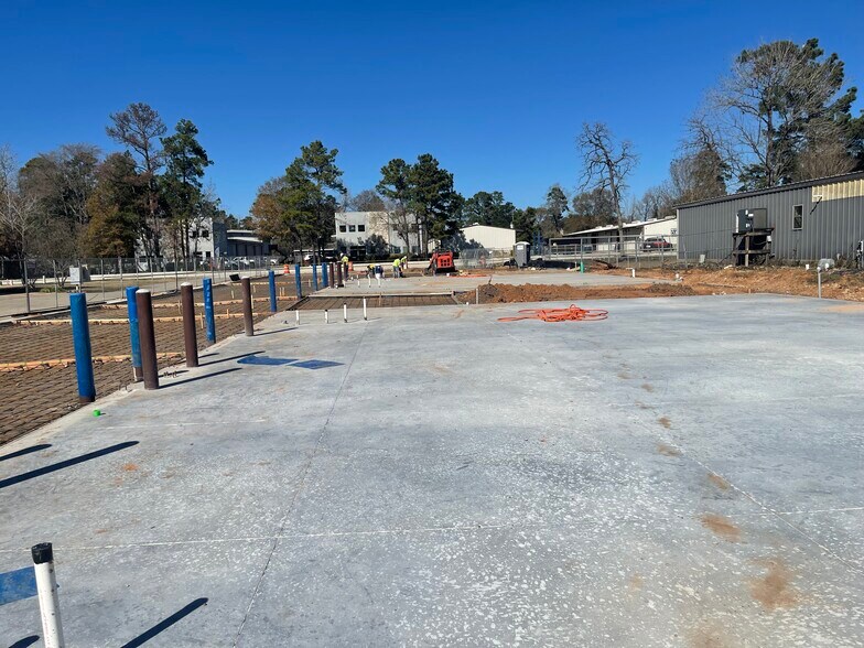 More Photos Of 32223 Tamina Rt, Magnolia Flex For Lease