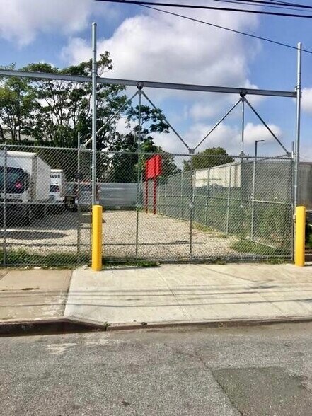 Primary Photo Of 538 E 83rd St, Brooklyn Land For Lease