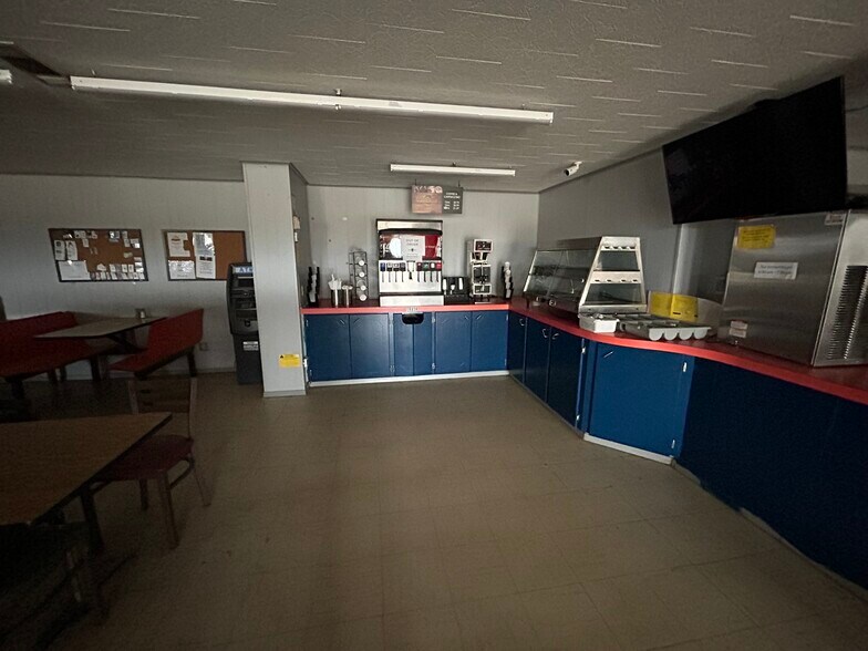More Photos Of 6880 Highway 9, Center Ridge Service Station For Sale