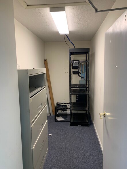 More Photos Of 40 Stoneridge Dr, Waynesboro Office For Lease