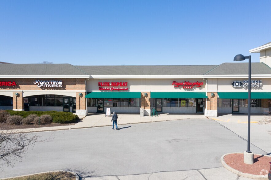 More Photos Of 2205 N Calhoun Rd, Brookfield Unknown For Lease