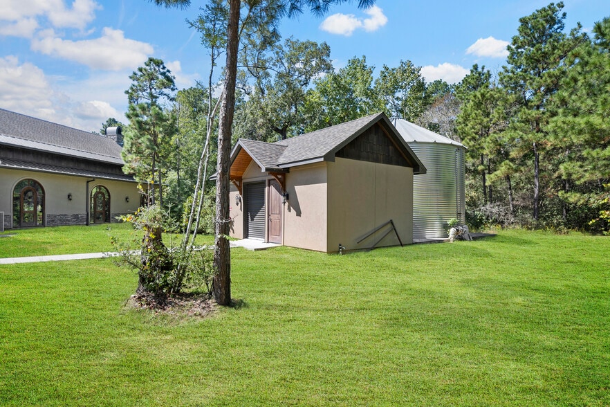 More Photos Of 30663 Moore Rd, Magnolia Freestanding For Sale