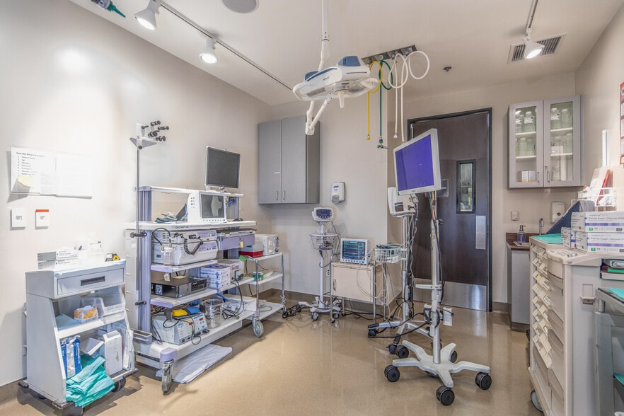 More Photos Of 113 Waterworks Way, Irvine Medical For Sale