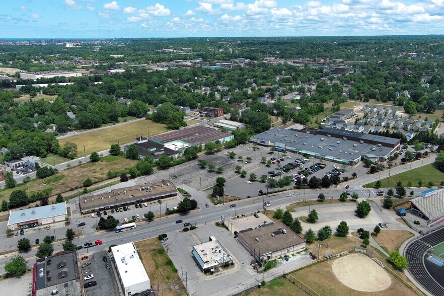 More Photos Of 6541-6801 Broadway Ave, Cleveland Unknown For Lease