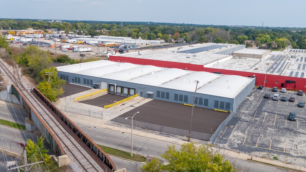 Primary Photo Of 5400 N Teutonia Ave, Milwaukee Warehouse For Lease