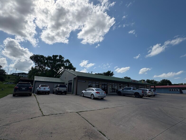 More Photos Of 519 S Woody Guthrie St, Okemah General Retail For Sale