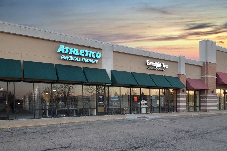 More Photos Of 3851-3873 E Main St, St Charles General Retail For Sale