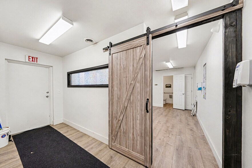 More Photos Of 420 15th St, Greeley Service For Sale