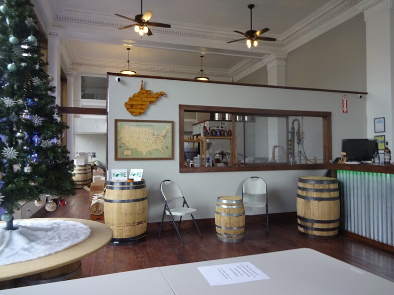 More Photos Of 8 Capitol St, Charleston Loft Creative Space For Lease