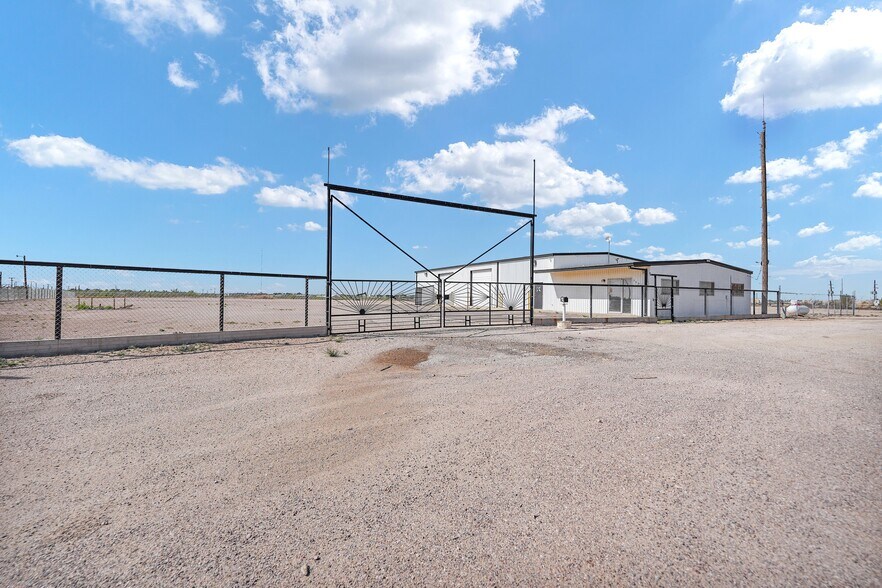 Primary Photo Of 3603 W 35th St, Odessa Industrial For Sale