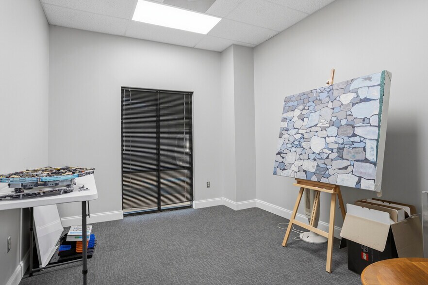 More Photos Of 206 Park Ct, Ridgeland Flex For Sale