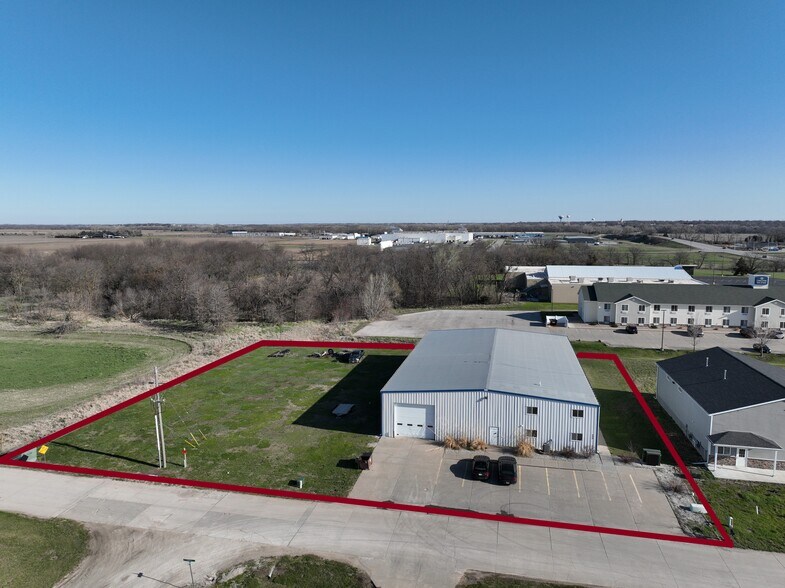 More Photos Of 990 Cottonwood Ave, Seward Warehouse For Sale