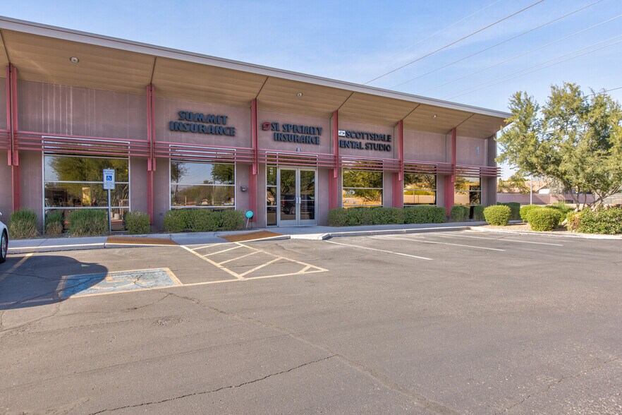 More Photos Of 5425 E Bell Rd, Scottsdale Medical For Sale