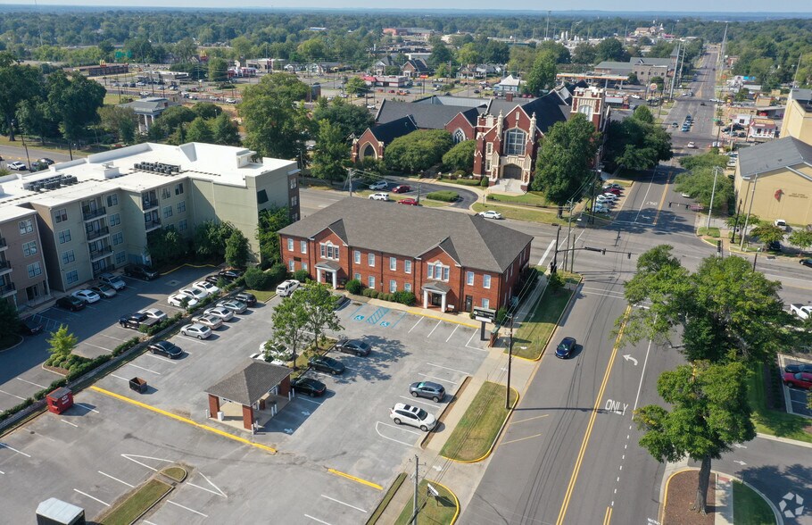 2315 9th St, Tuscaloosa, AL 35401 Office For Lease