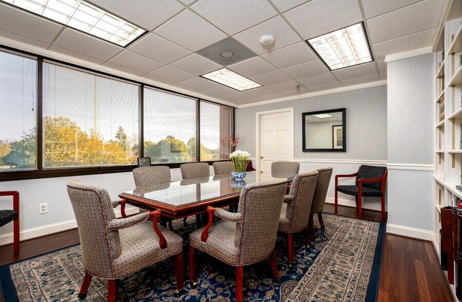 More Photos Of 621 Ridgely Ave, Annapolis Office For Sale